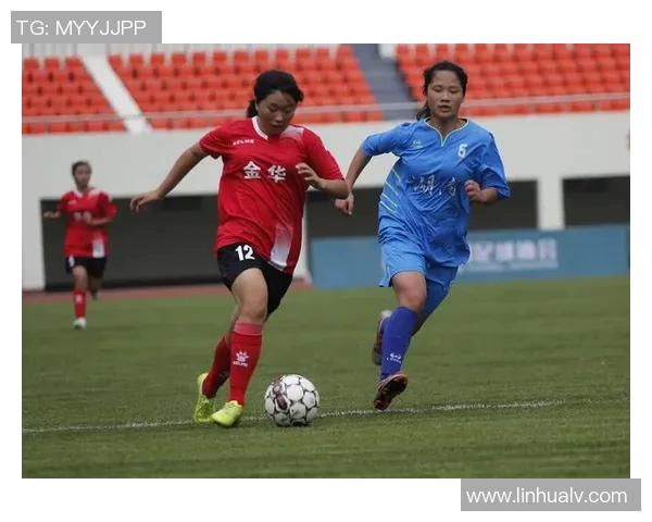 足球明星魅力瞬间展现女性风采的精彩图片合集